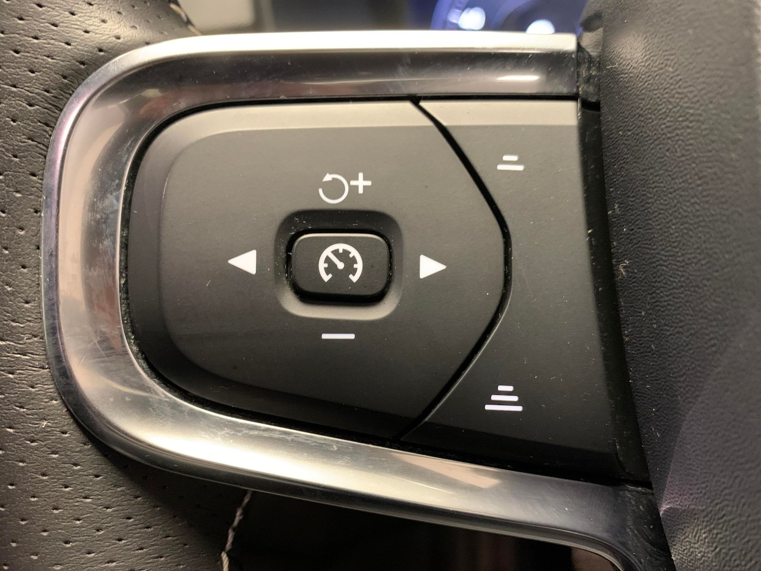 Used Volvo XC40 2020 for sale - 76566009: Photo 20