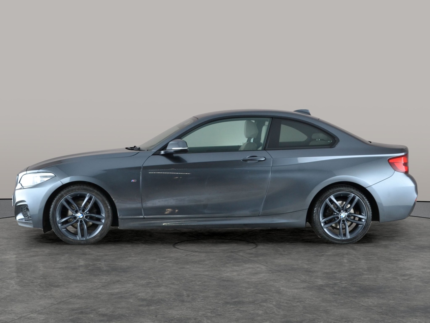 Used BMW 2 Series 2018 for sale - 77311156: Photo 14