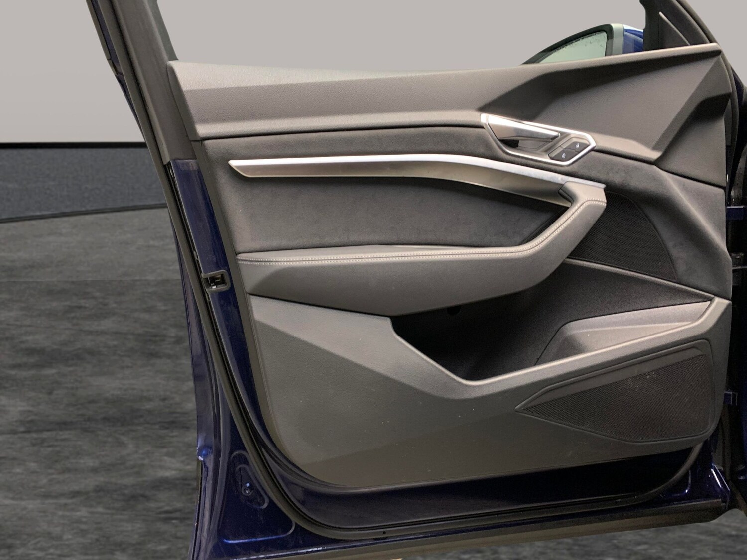 Used Audi e-tron 2022 for sale - 77350895: Photo 25