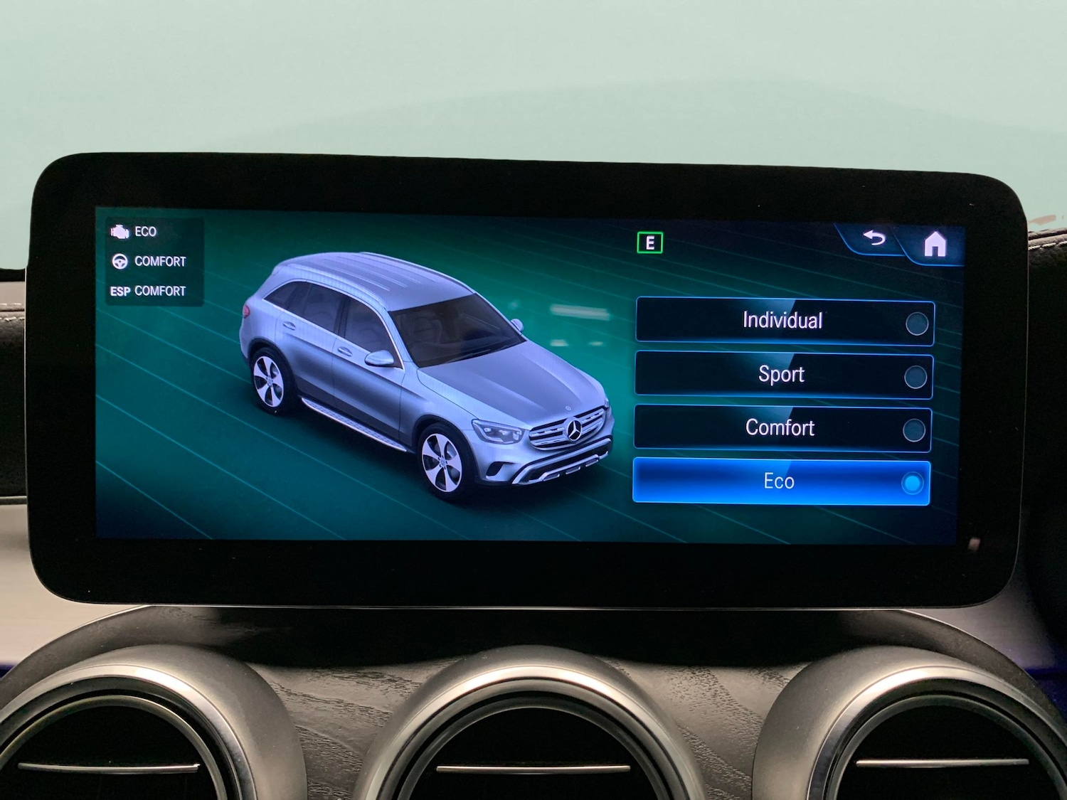 Used Mercedes-Benz GLC 2022 for sale - 76077627: Photo 21