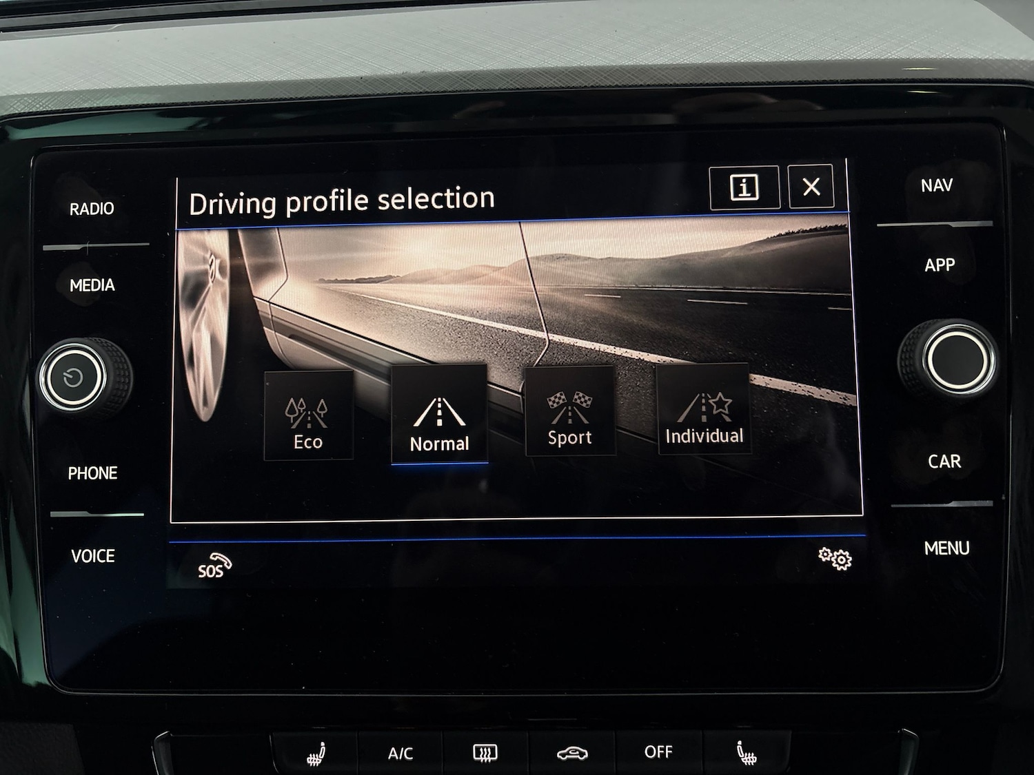 Used Volkswagen Passat 2022 for sale - 76612432: Photo 22