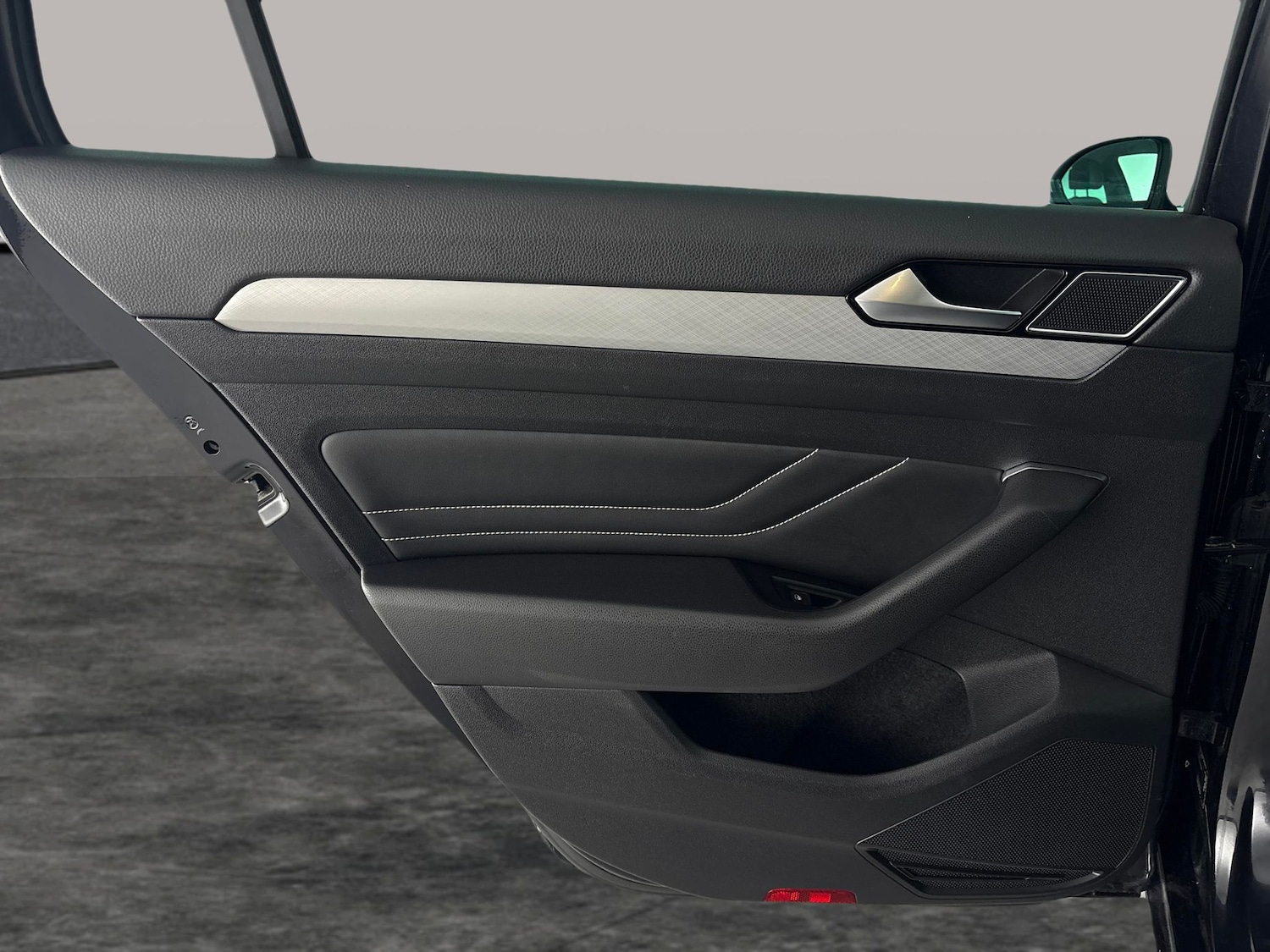 Used Volkswagen Passat 2022 for sale - 76612432: Photo 34