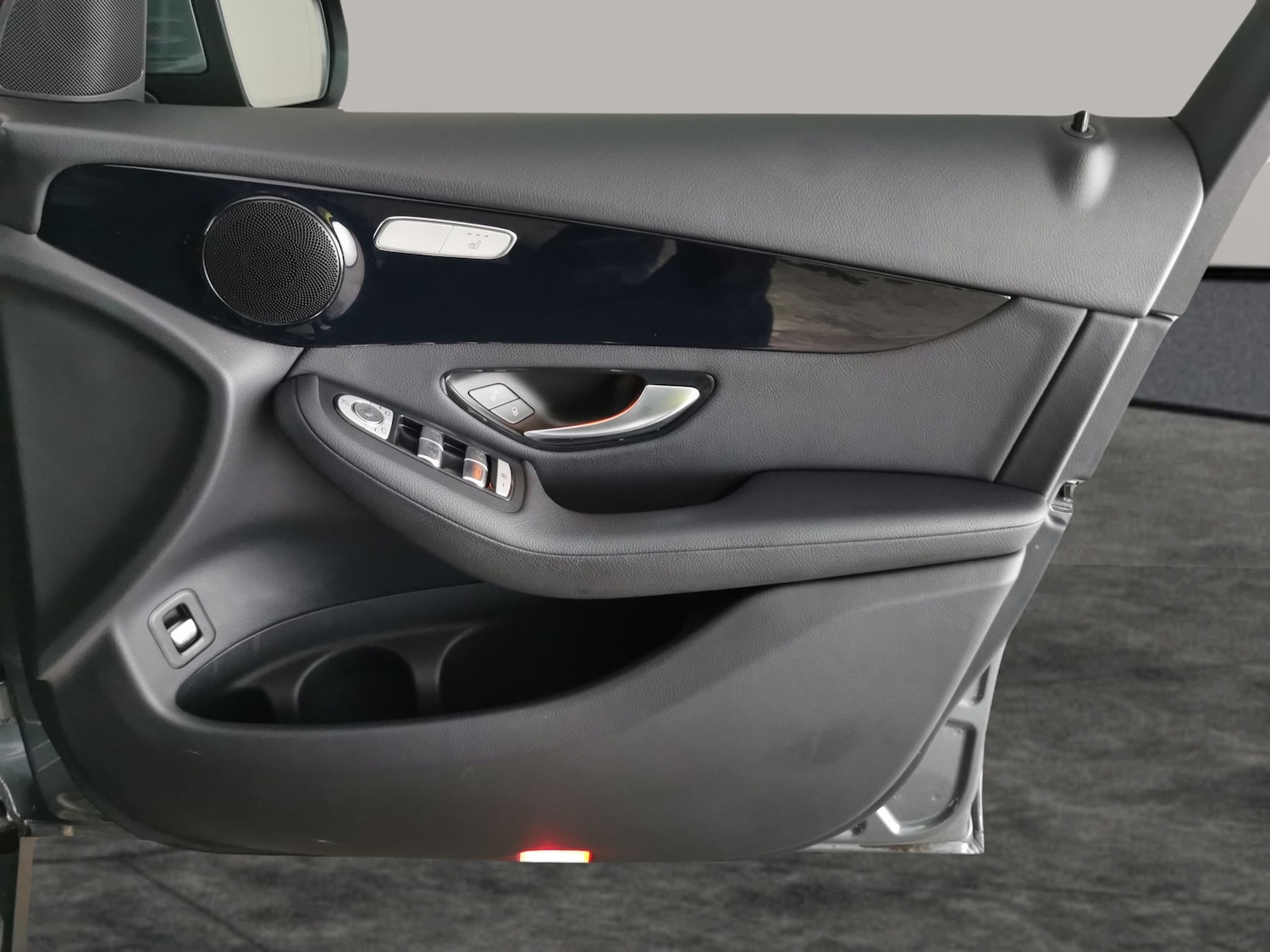 Used Mercedes-Benz GLC 2020 for sale - 77393718: Photo 27