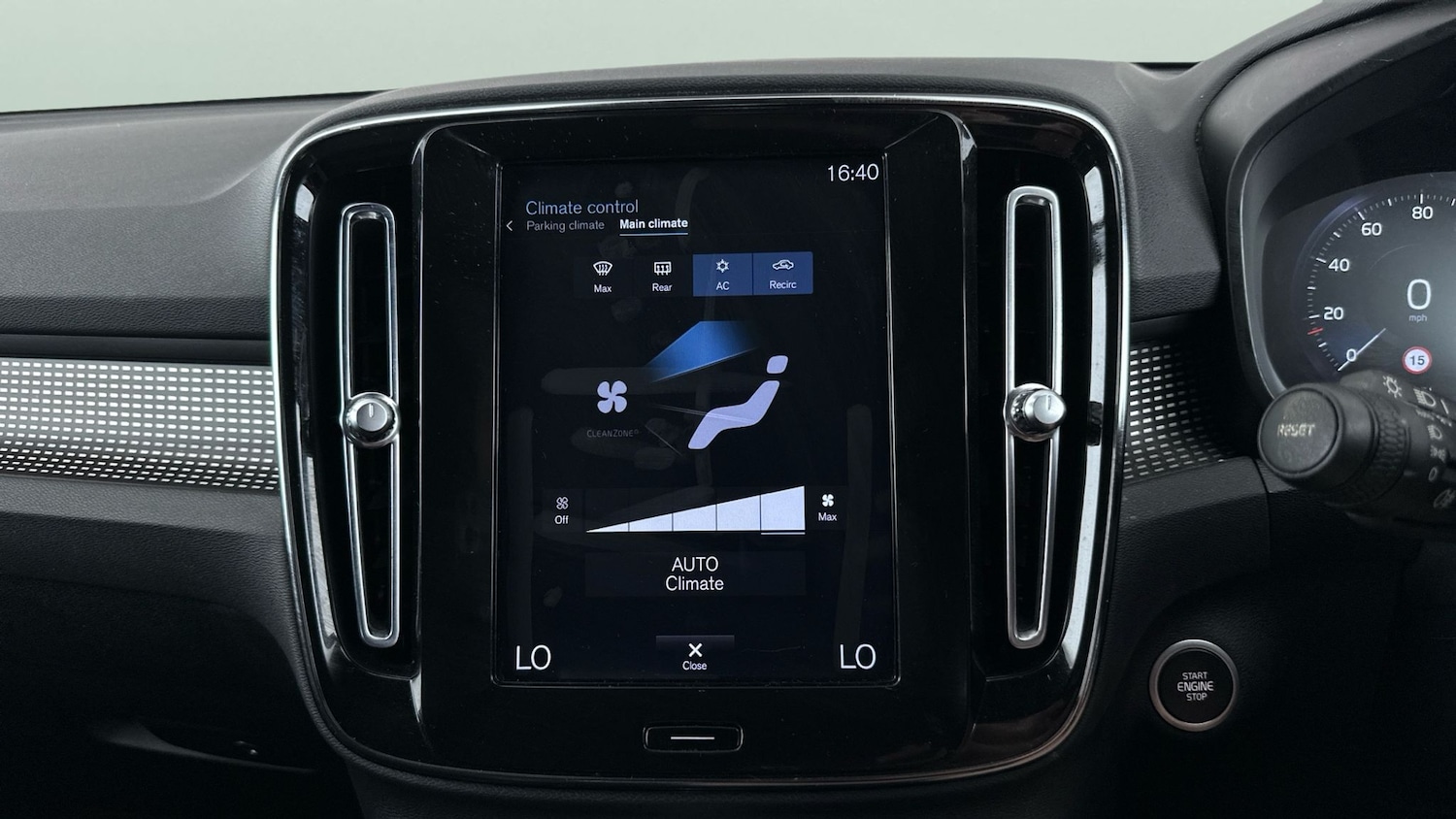 Used Volvo XC40 2021 for sale - 76098296: Photo 32
