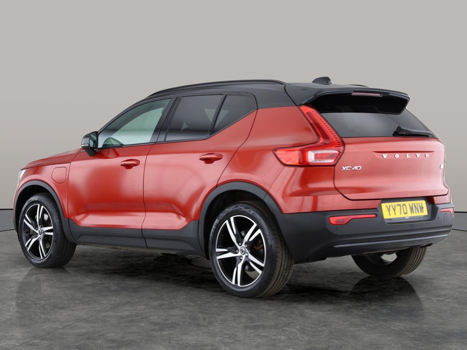 Used Volvo XC40 2021 for sale - 76098296: Photo 9