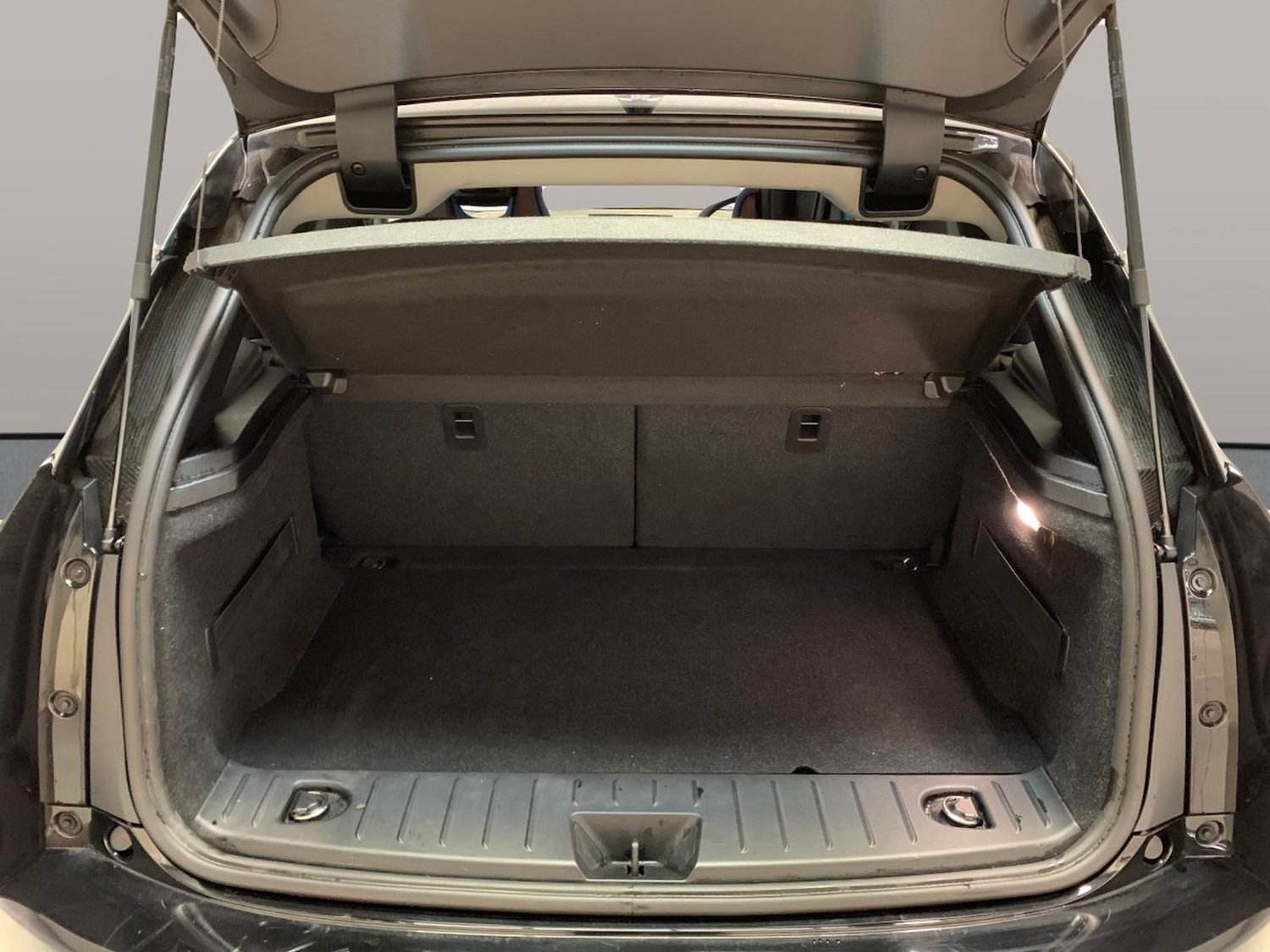 Used BMW i3 2020 for sale - 77086371: Photo 34