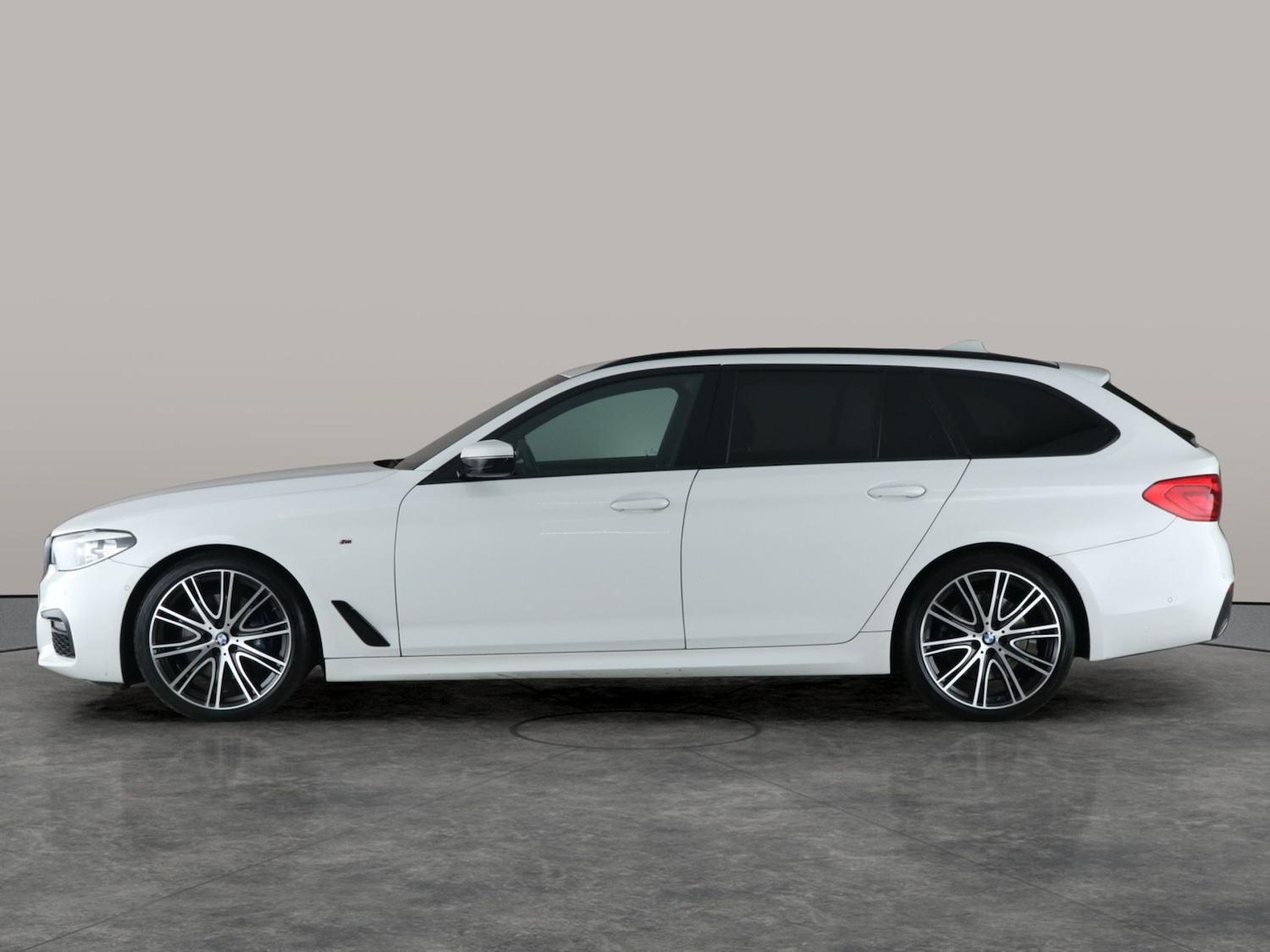 Used BMW 5 Series 2019 for sale - 76750349: Photo 15