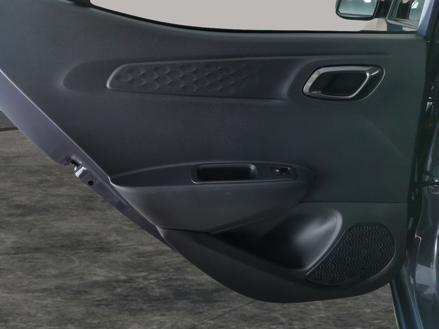 Used Hyundai i10 2023 for sale - 77347262: Photo 25