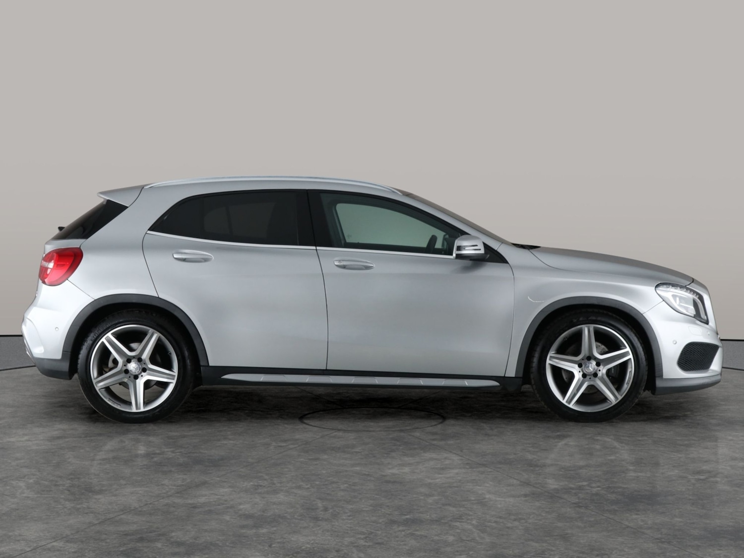 Used Mercedes-Benz GLA 2014 for sale - 76766668: Photo 12