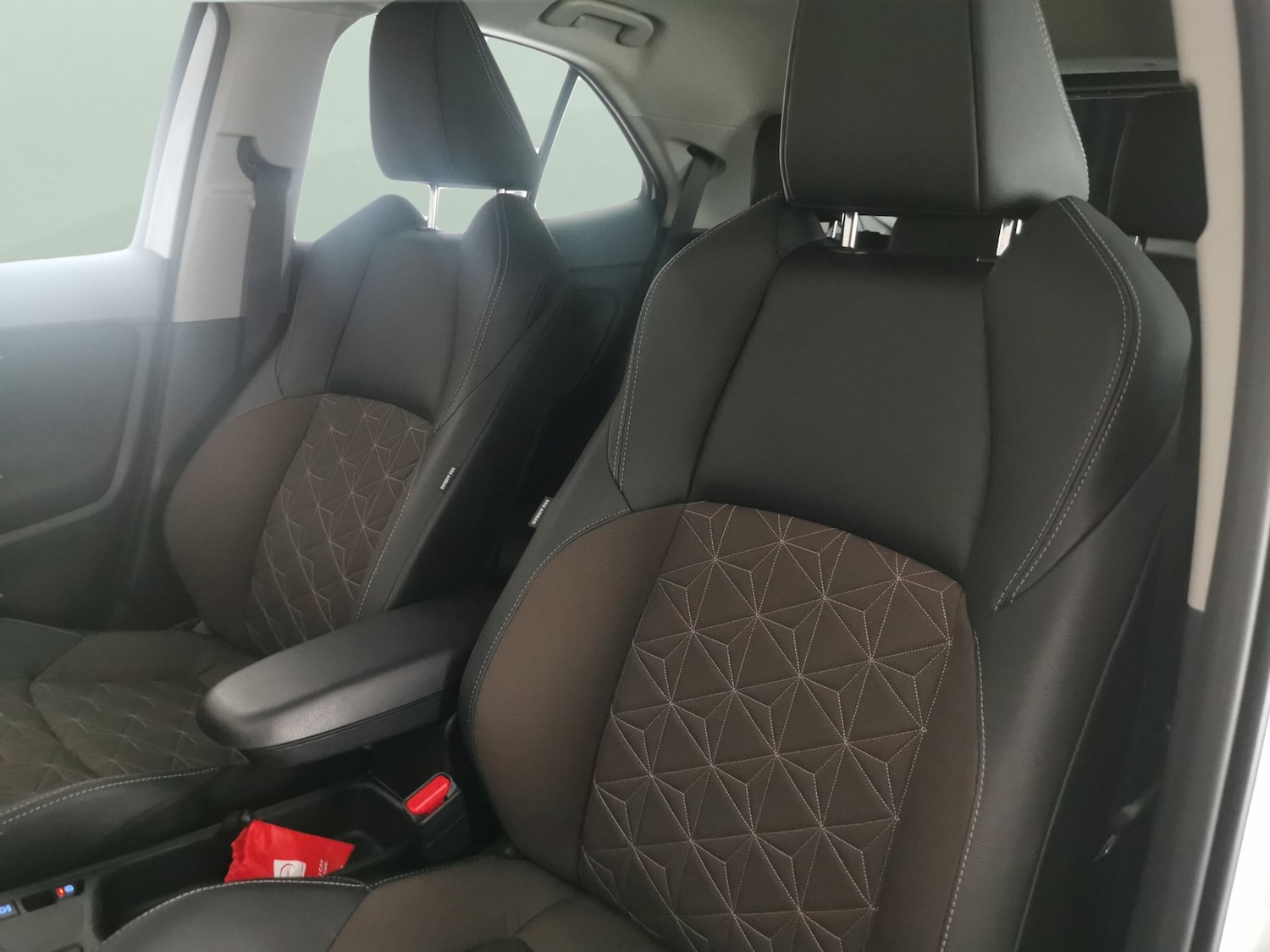 Used Toyota Yaris Cross 2024 for sale - 78067927: Photo 26