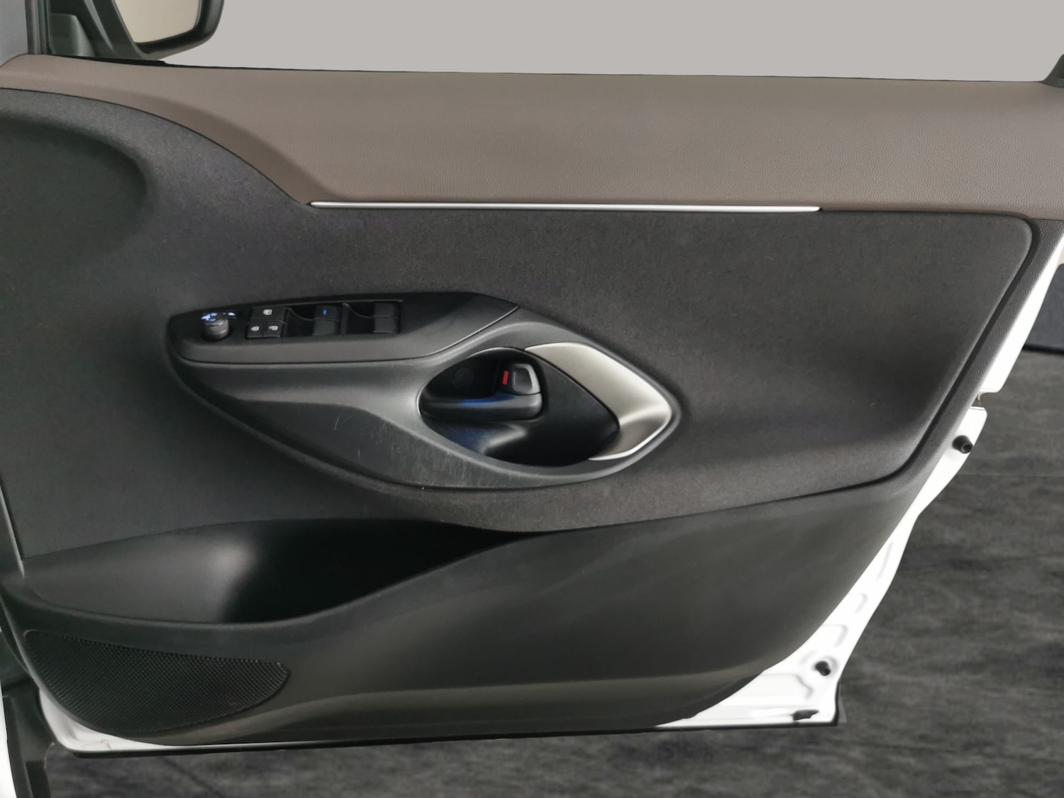 Used Toyota Yaris Cross 2024 for sale - 78067927: Photo 35