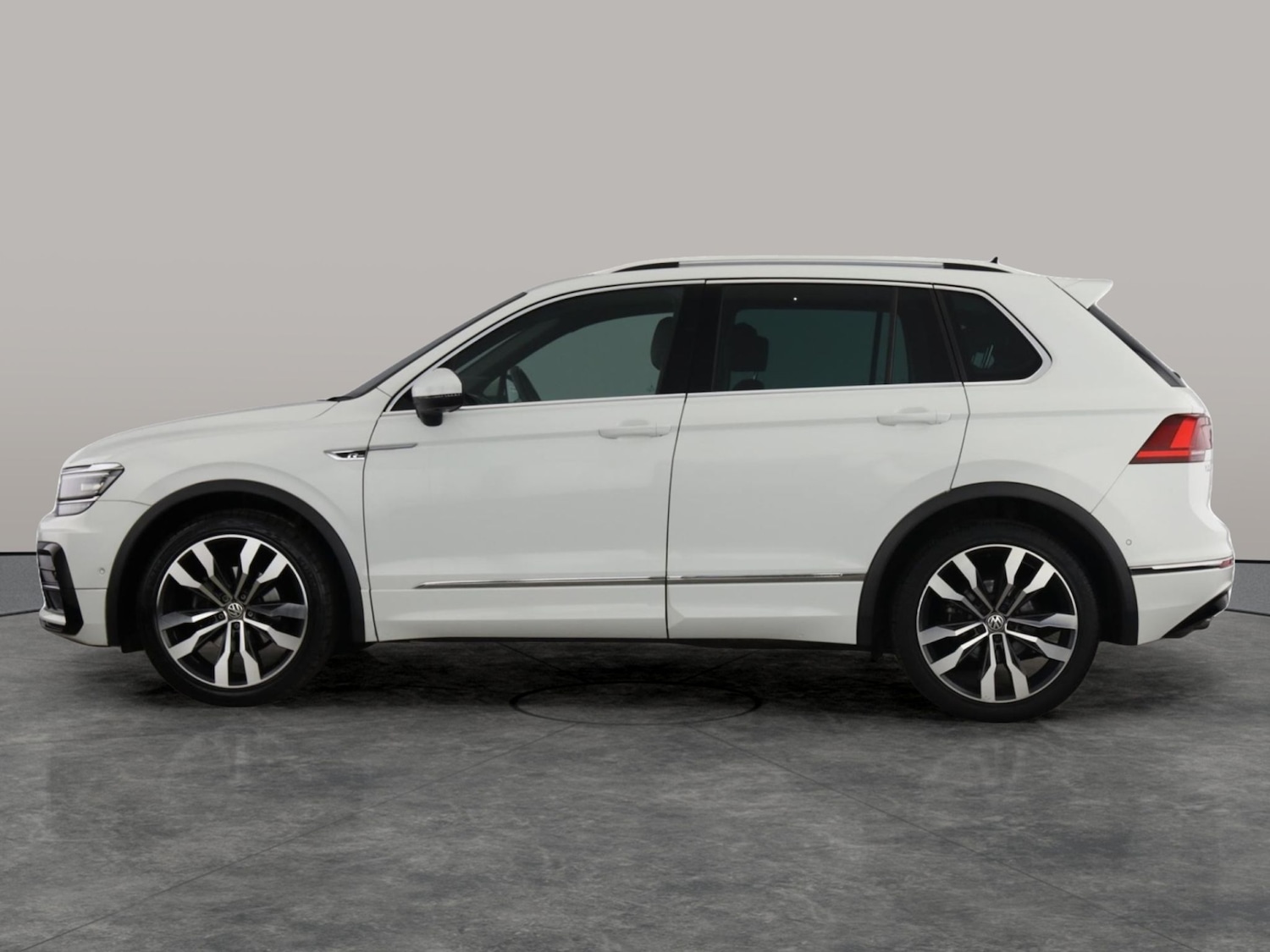 Used Volkswagen Tiguan 2020 for sale - 76353449: Photo 11