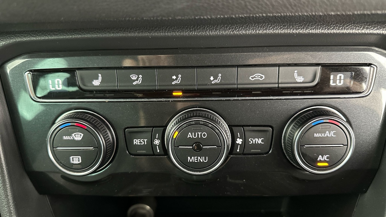 Used Volkswagen Tiguan 2020 for sale - 76353449: Photo 33