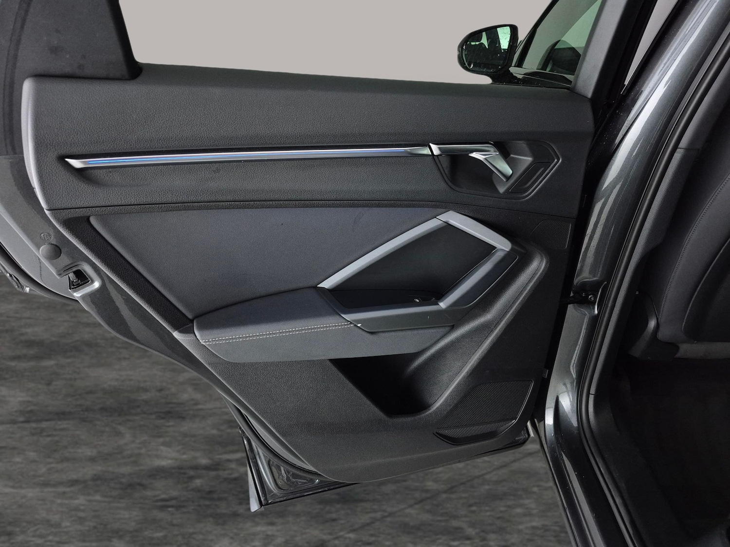 Used Audi Q3 for sale - 77827128: Photo 35