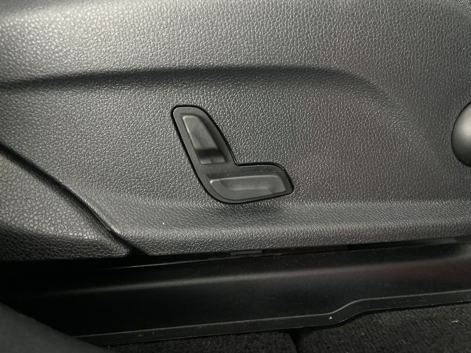 Used Mercedes-Benz GLC 2022 for sale - 76177520: Photo 20