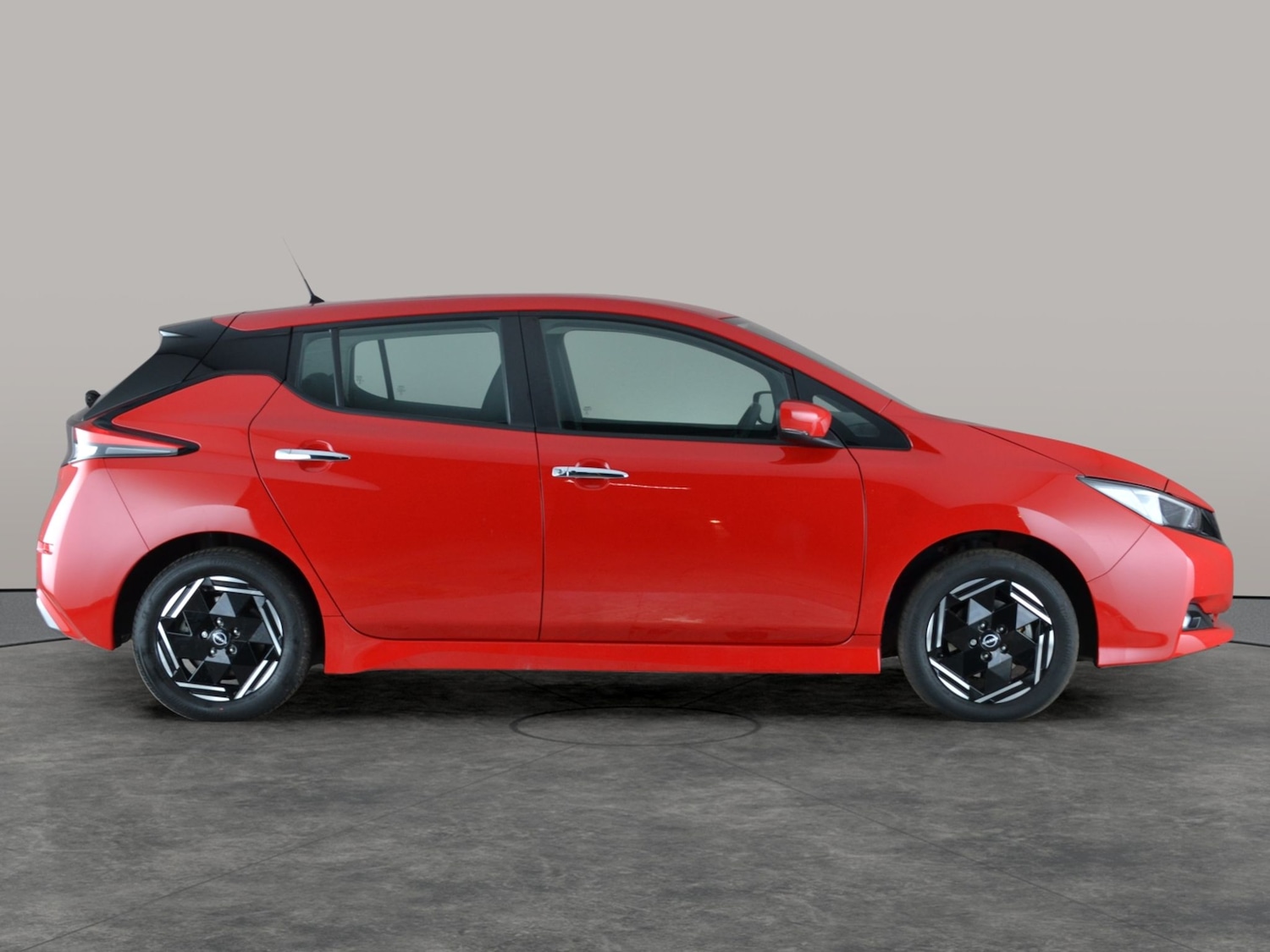 Used Nissan Leaf 2022 for sale - 77225593: Photo 9