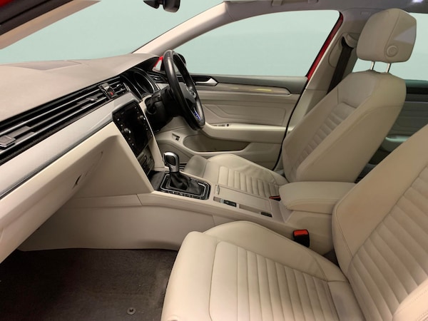 Used Volkswagen Passat 2021 for sale - 76240916: Photo 4