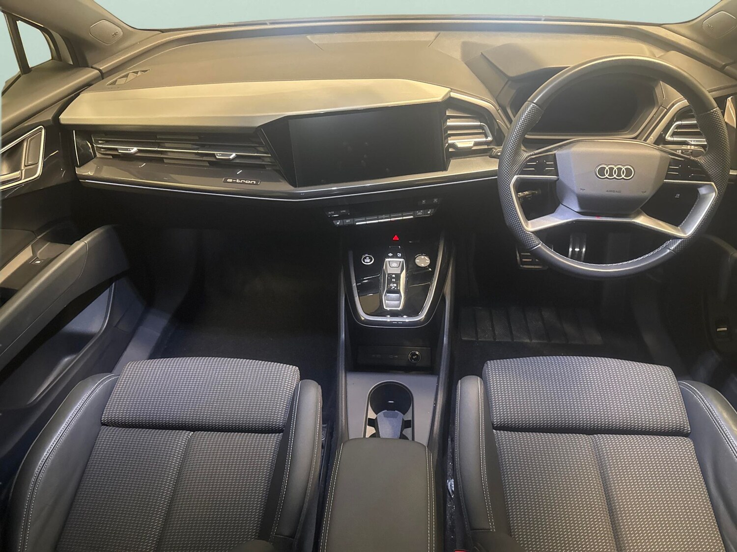 Used Audi Q4 e-tron 2023 for sale - 78060049: Photo 7