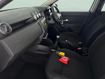 Used Dacia Duster 2021 for sale - 77392424: Photo