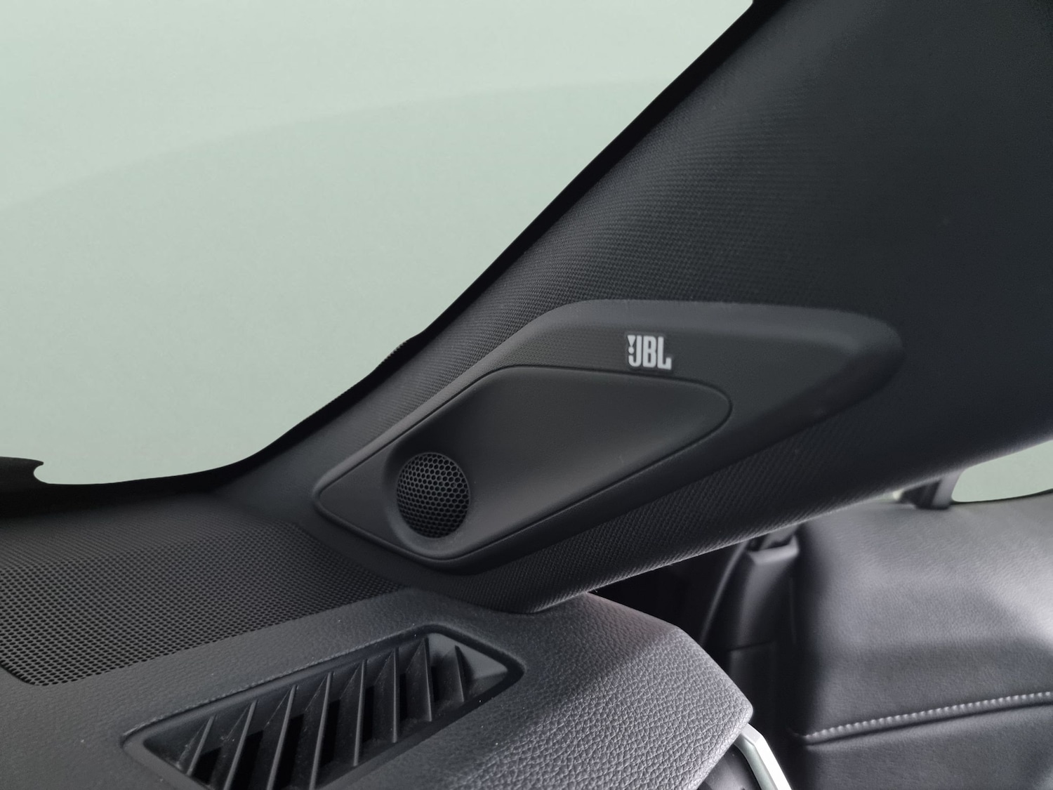 Used Toyota RAV4 2021 for sale - 76590027: Photo 25