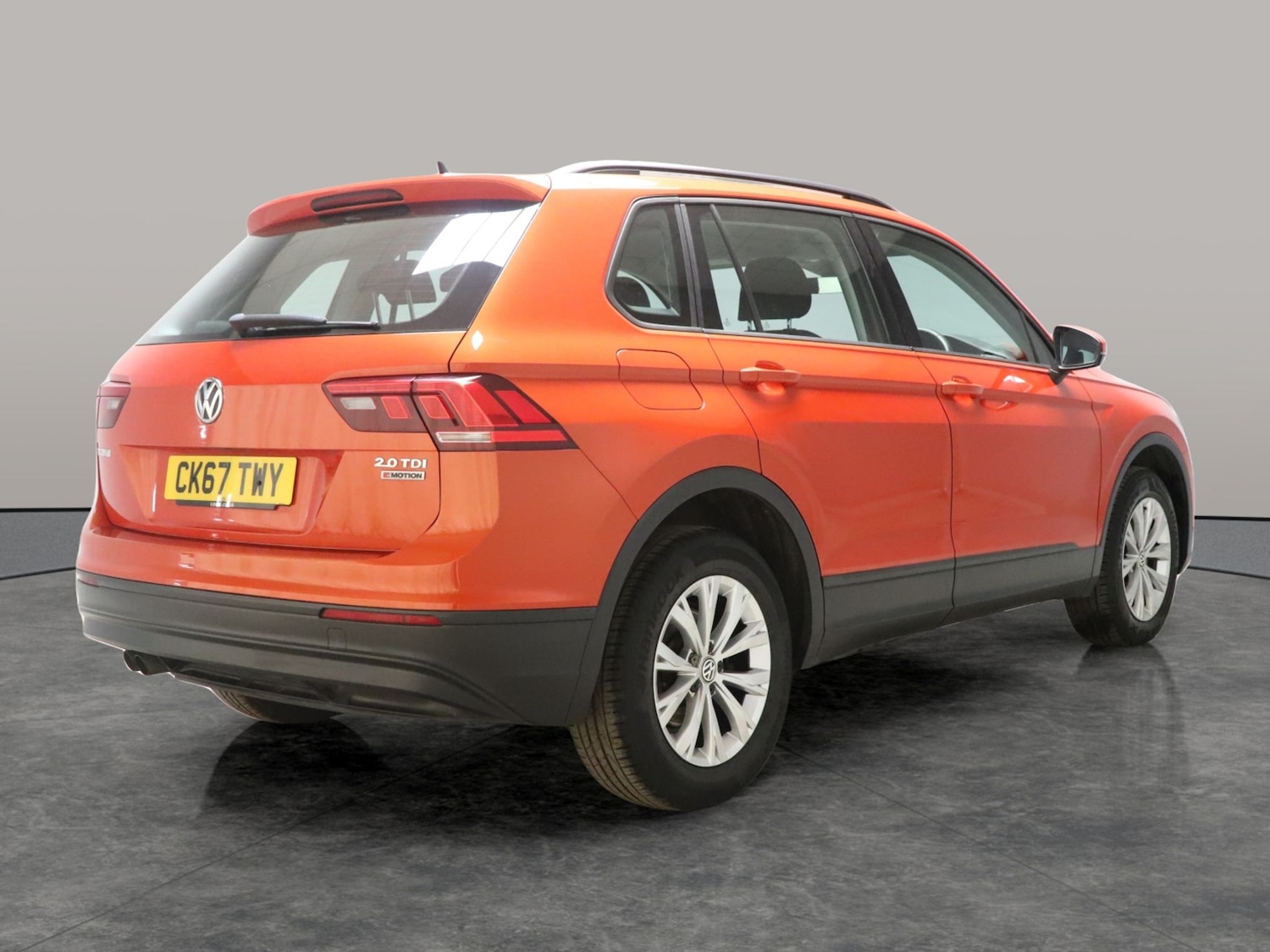 Used Volkswagen Tiguan 2017 for sale - 76330924: Photo 11