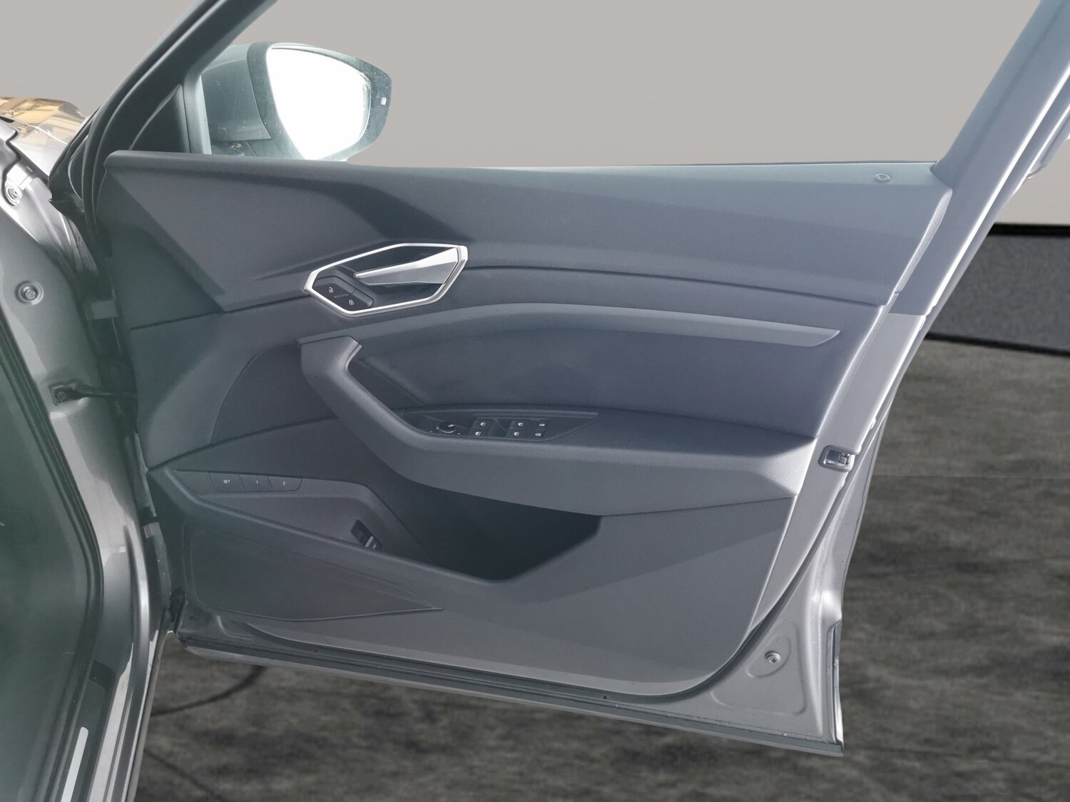 Used Audi e-tron 2021 for sale - 78218439: Photo 31