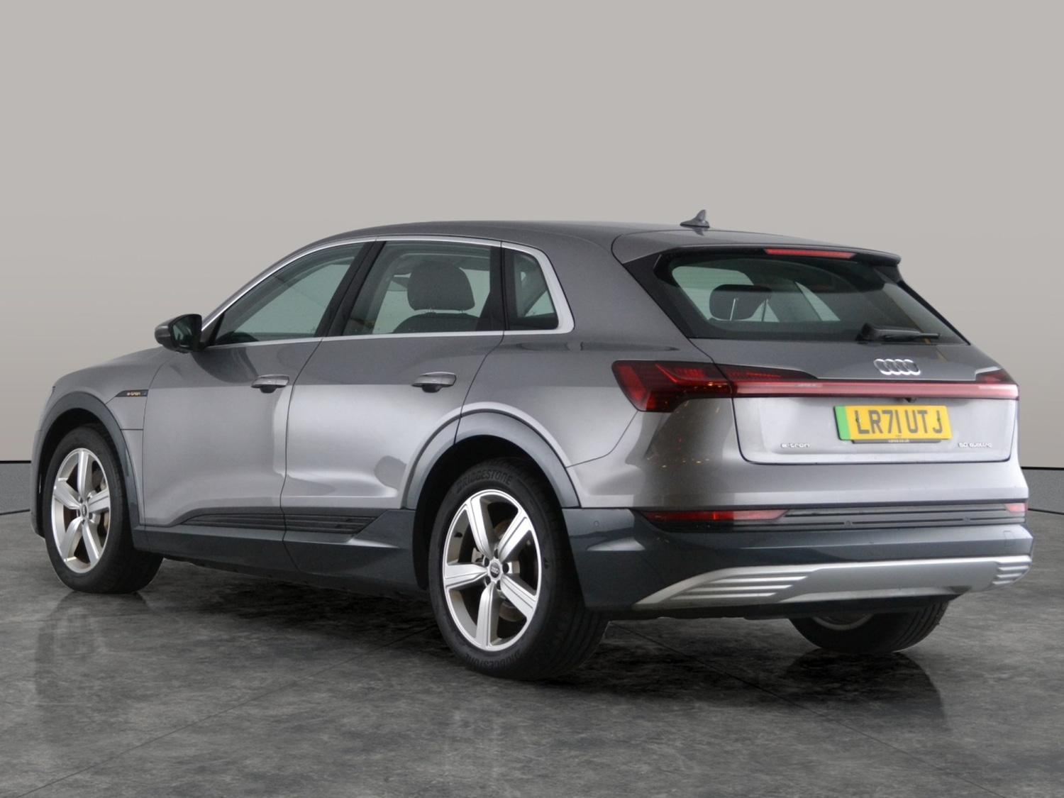 Used Audi e-tron 2021 for sale - 78218439: Photo 8