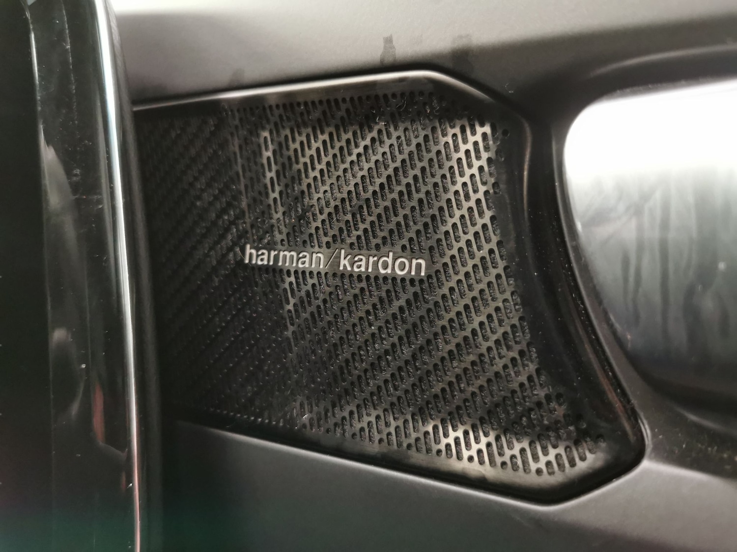 Used Volvo XC40 2021 for sale - 77255978: Photo 6