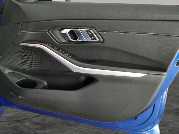 Used BMW 3 Series 2019 for sale - 76171378: Photo 38