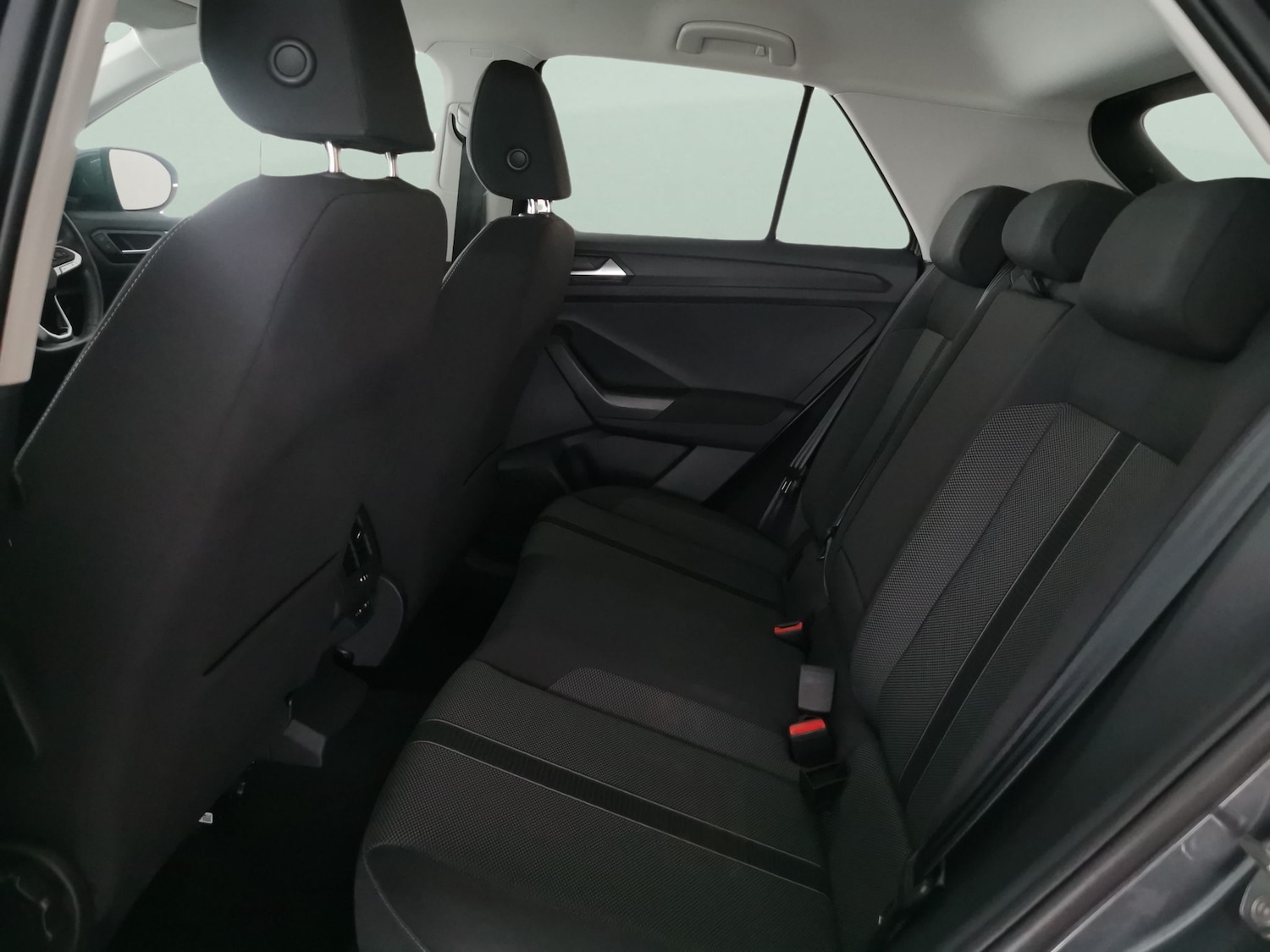 Used Volkswagen T-Roc 2022 for sale - 76464128: Photo 24