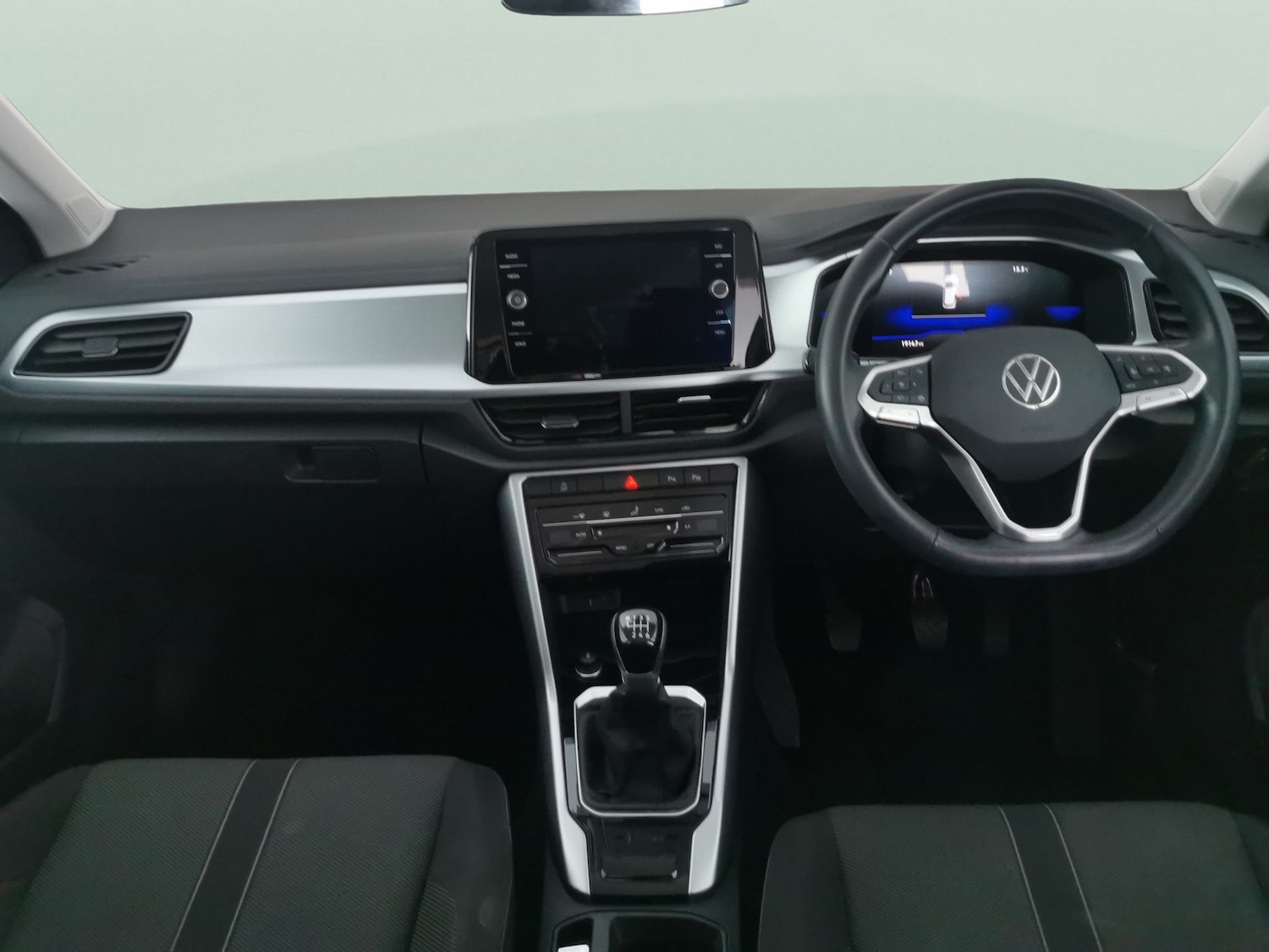 Used Volkswagen T-Roc 2022 for sale - 76464128: Photo 6