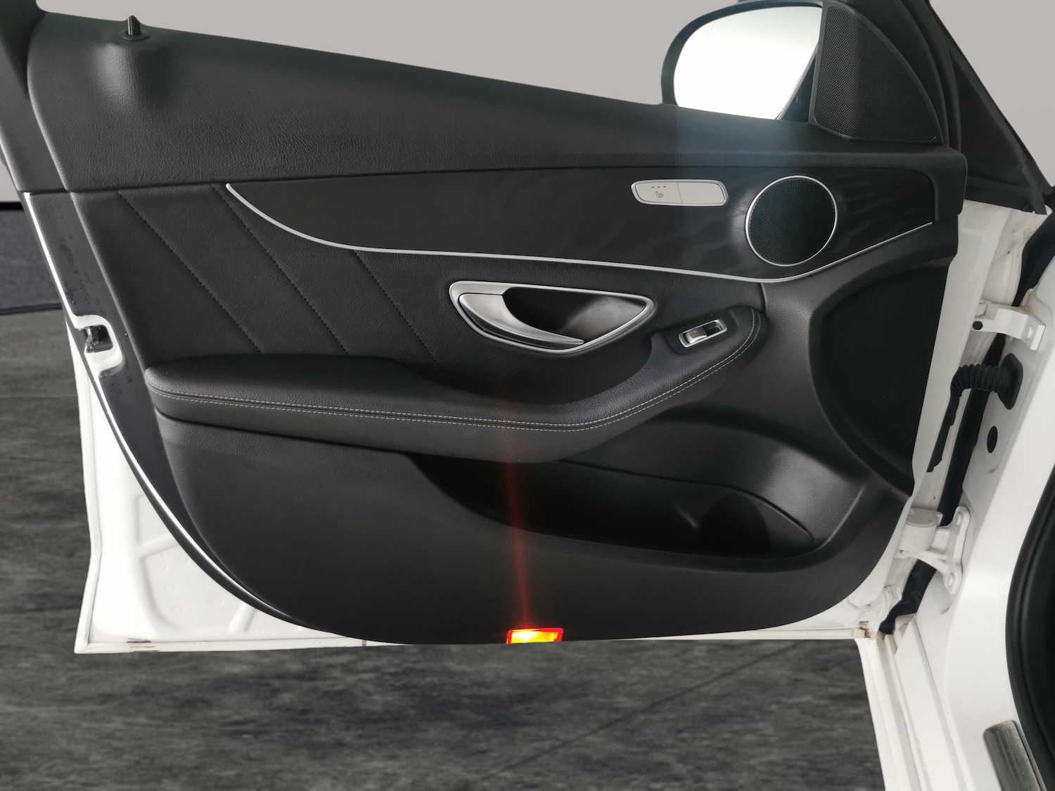 Used Mercedes-Benz C Class 2020 for sale - 76668601: Photo 28