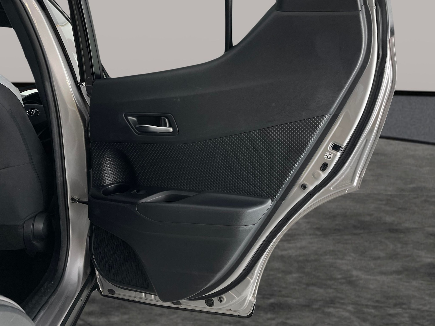 Used Toyota C-HR 2021 for sale - 77797206: Photo 29