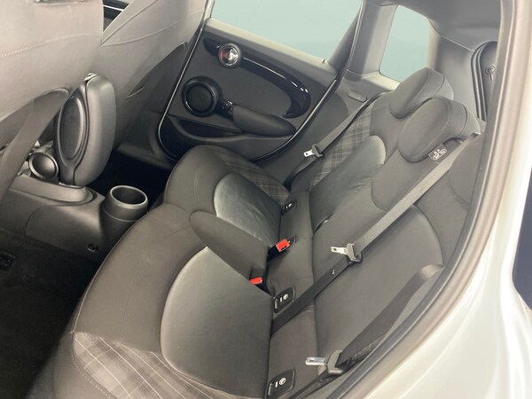 Used MINI Hatch 2017 for sale - 76115377: Photo 35
