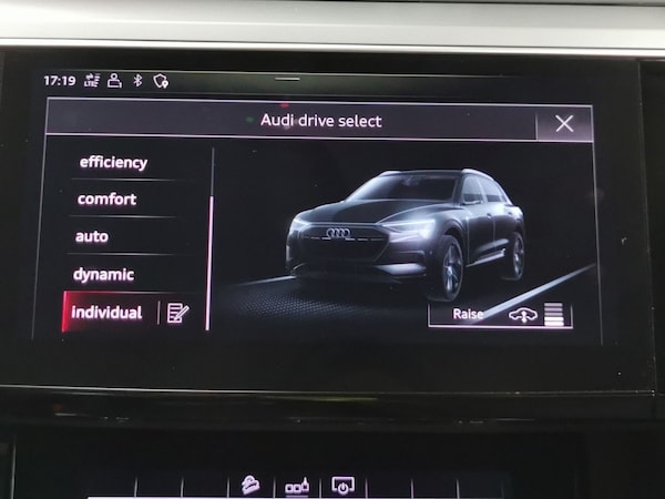 Used Audi e-tron 2020 for sale - 76274980: Photo 22