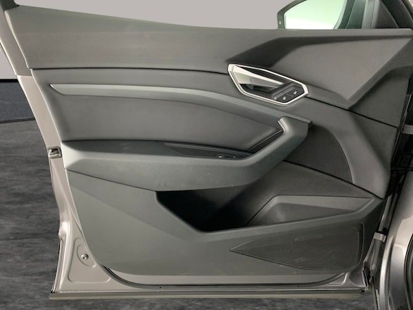 Used Audi e-tron 2020 for sale - 76274980: Photo 40