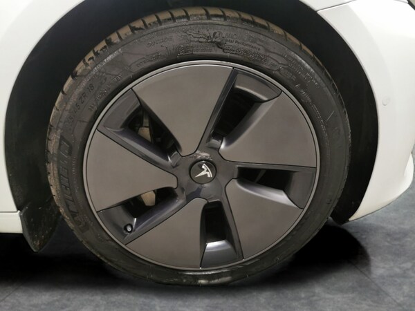 Used Tesla Model 3 2021 for sale - 76097522: Photo 33