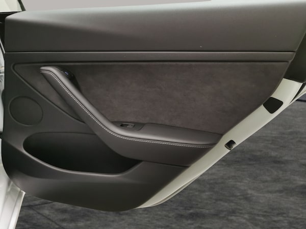 Used Tesla Model 3 2021 for sale - 76097522: Photo 39