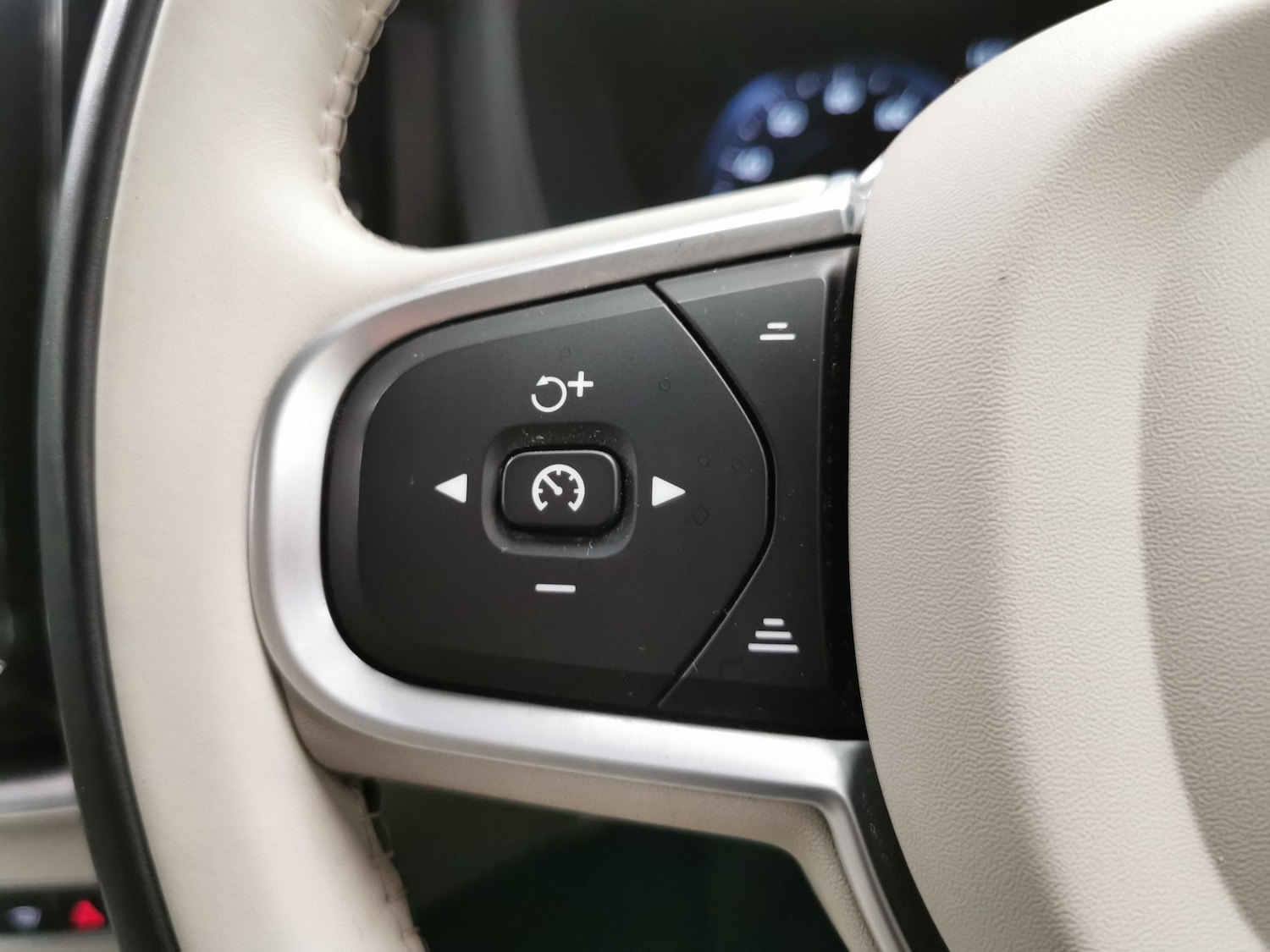 Used Volvo XC60 2020 for sale - 76566093: Photo 19