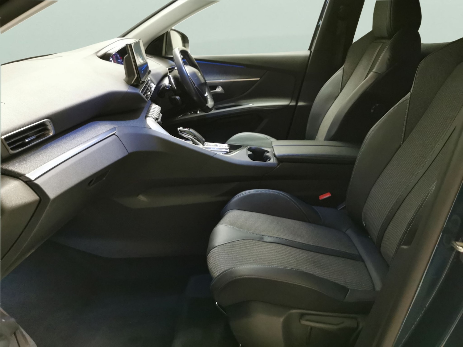 Used Peugeot 3008 2022 for sale - 77286055: Photo 4