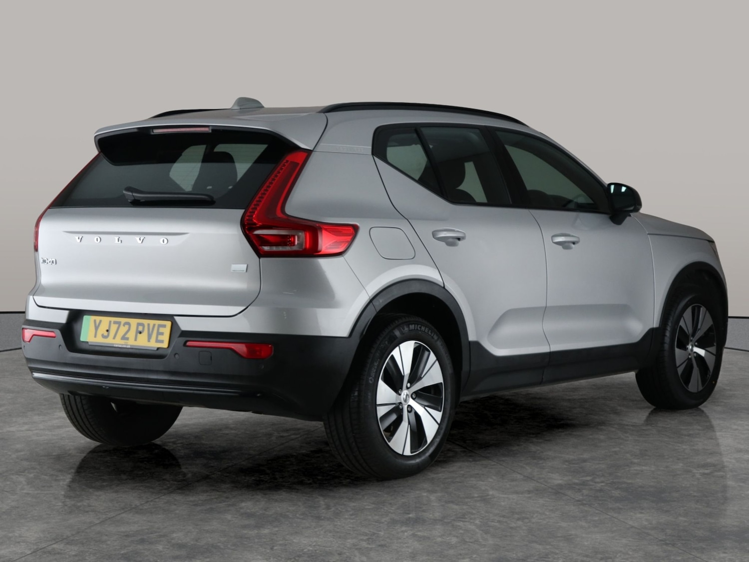 Used Volvo XC40 2022 for sale - 76777851: Photo 10