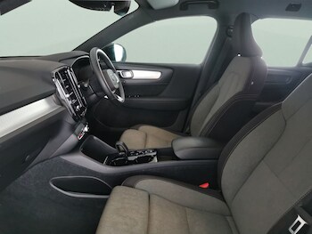 Used Volvo XC40 2022 for sale - 76777851: Photo