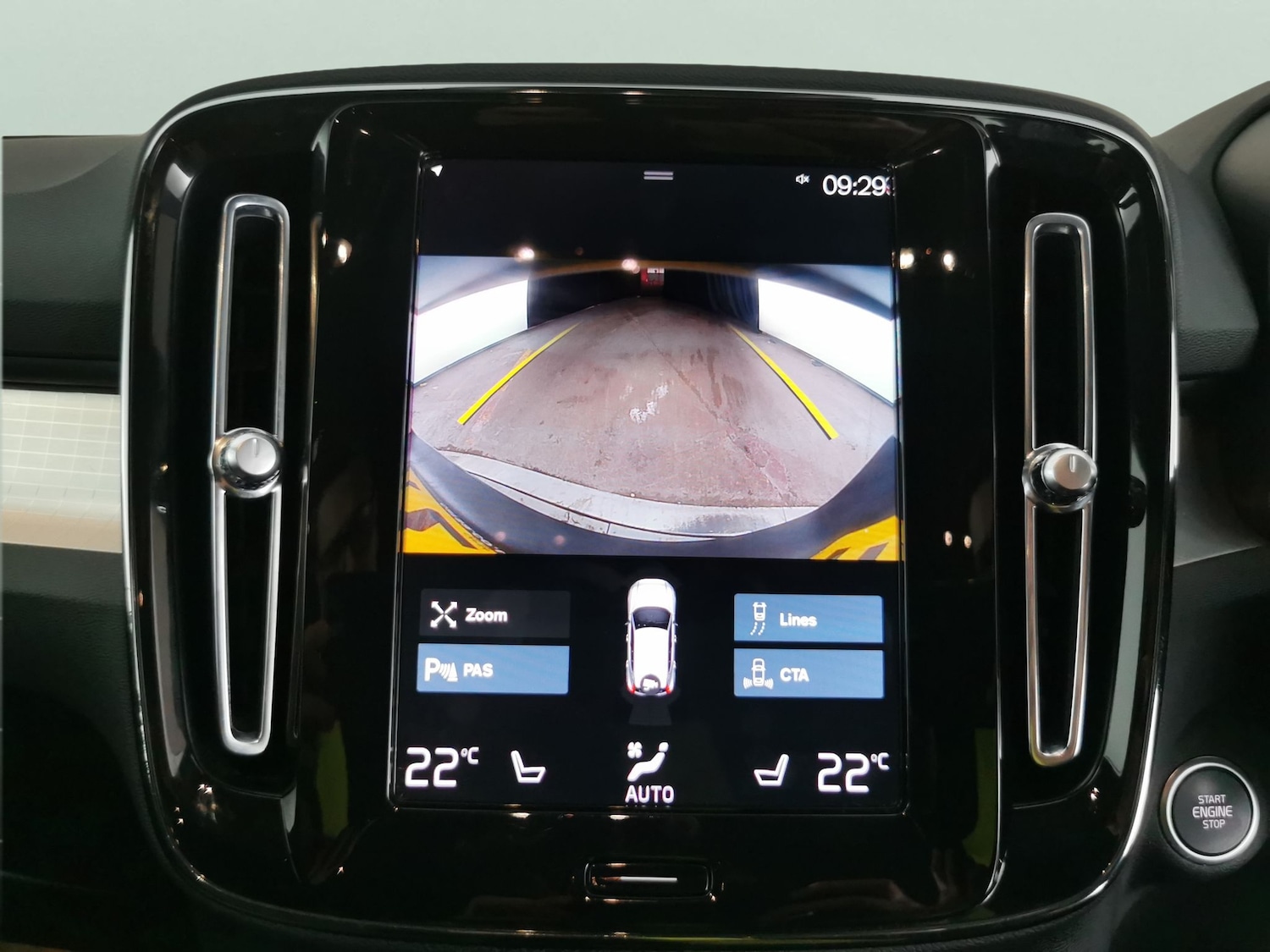 Used Volvo XC40 2022 for sale - 76777851: Photo 6