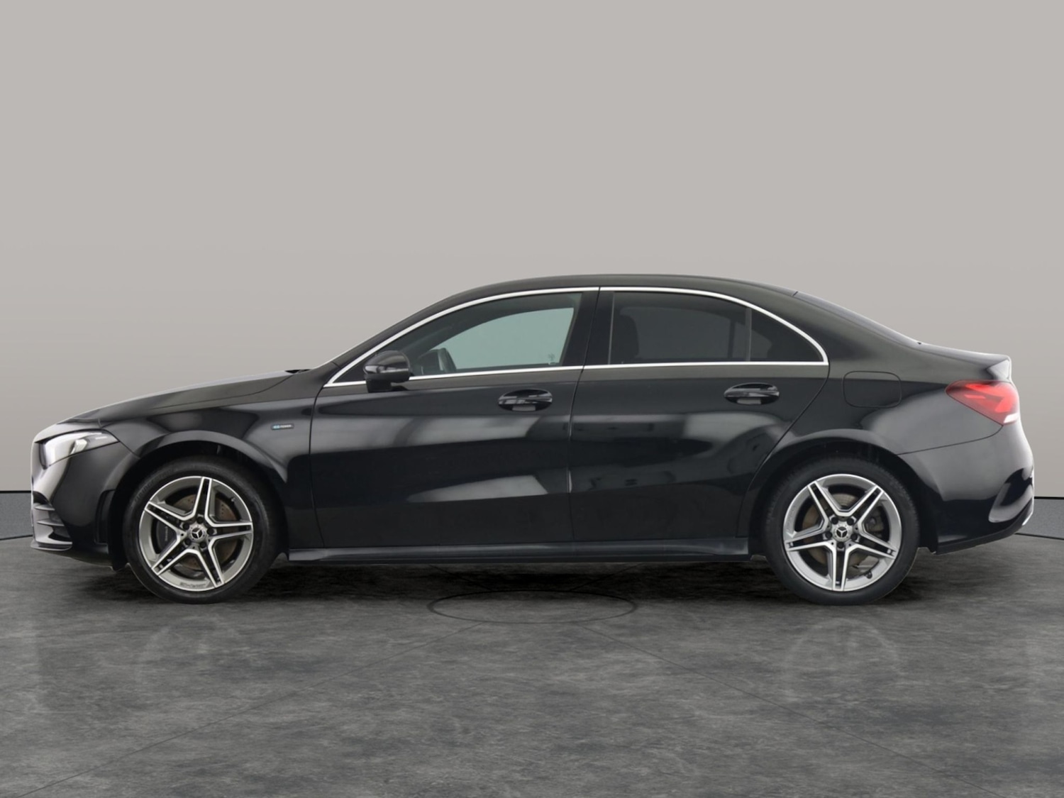 Used Mercedes-Benz A-Class 2020 for sale - 76919533: Photo 9