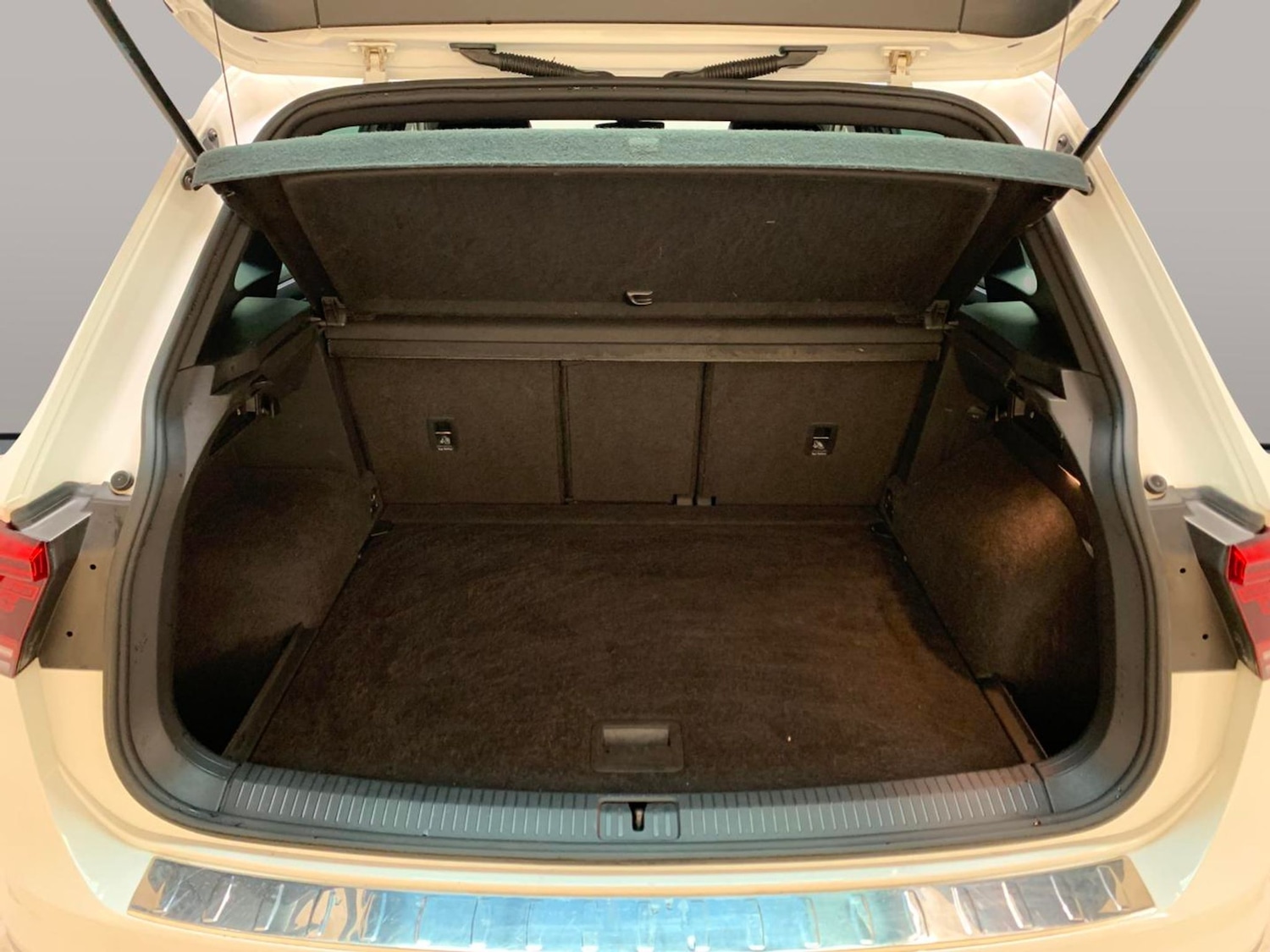 Used Volkswagen Tiguan 2018 for sale - 77061911: Photo 31