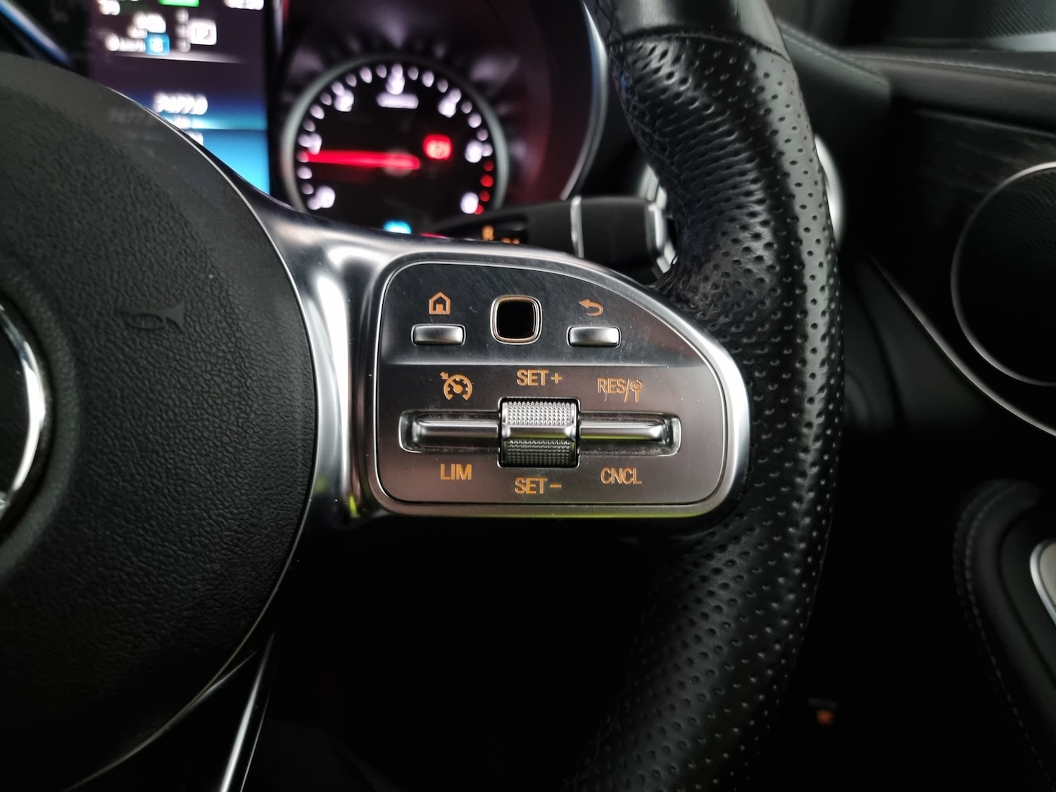 Used Mercedes-Benz GLC 2020 for sale - 76098288: Photo 26