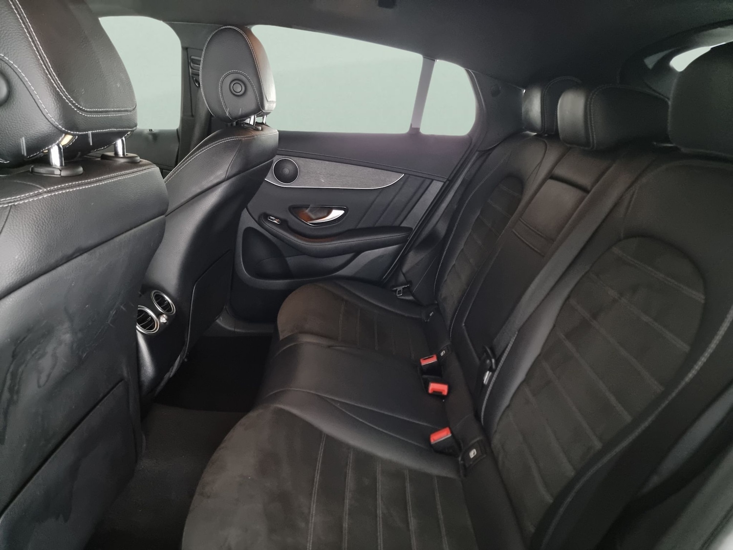 Used Mercedes-Benz GLC 2020 for sale - 76098288: Photo 32