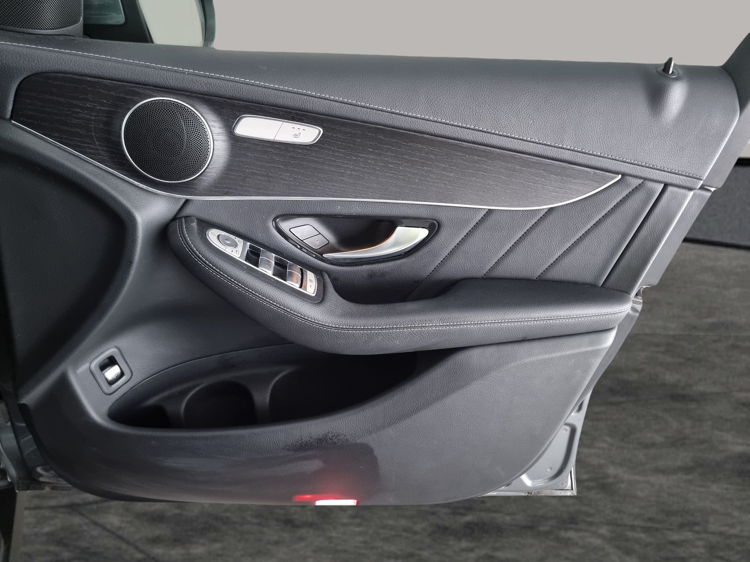 Used Mercedes-Benz GLC 2020 for sale - 76098288: Photo 37