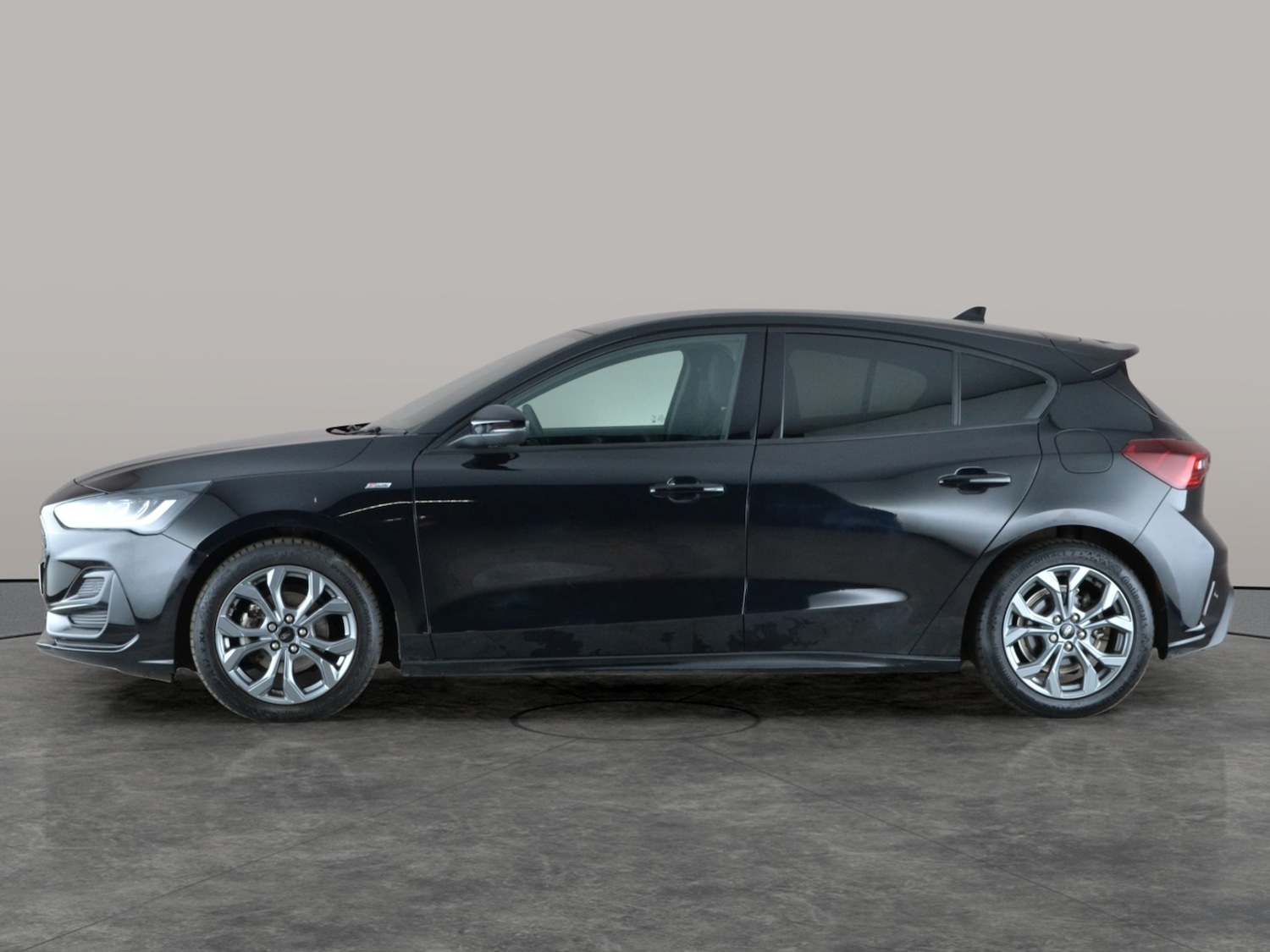 Used Ford Focus 2023 for sale - 76958338: Photo 13