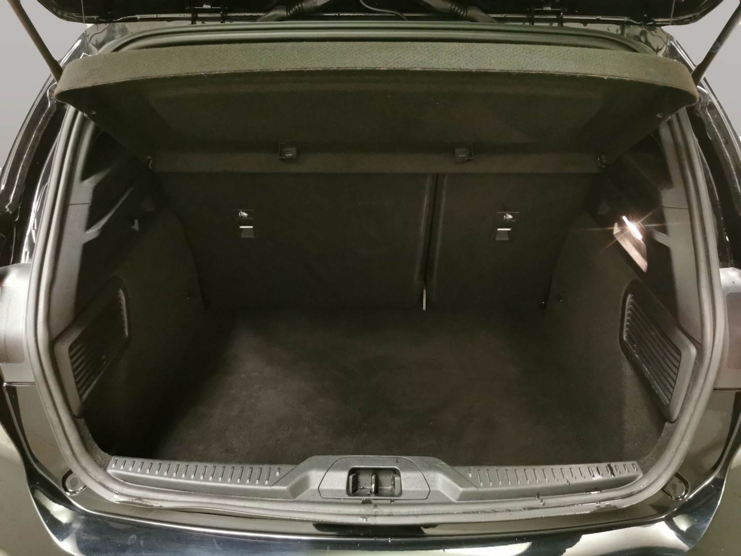 Used Ford Focus 2023 for sale - 76958338: Photo 31